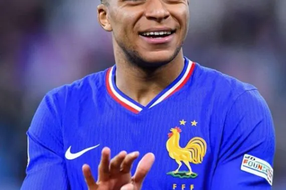 مبابي يسجل الهدف الاول امام اوكرانيا