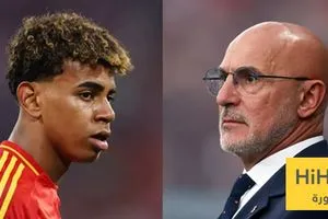 برشلونة يتوقف عن دور لعب المهرج