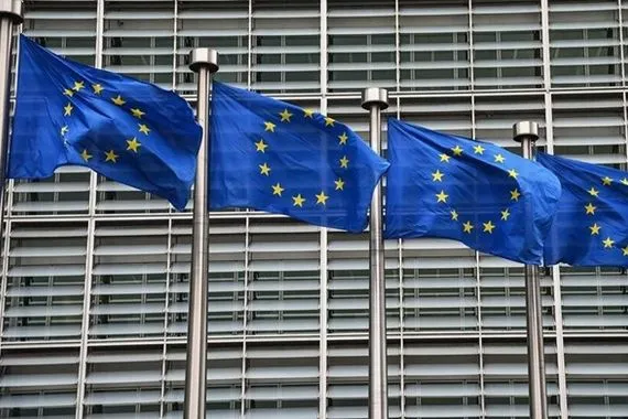 الاتحاد الأوروبي يدرس إجراءات صارمة ضد زيلينسكي