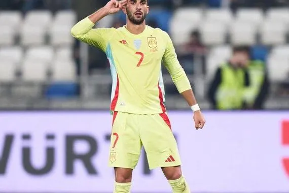 توريس يصل للهدف رقم 100