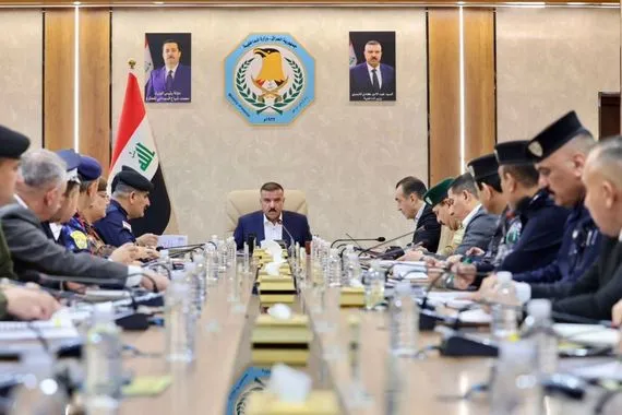 وزير الداخلية تشكيلات الوزارة جاهزة لاستلام الملف الأمني بالكامل في جميع المحافظات وكالة الانباء العراقية واع