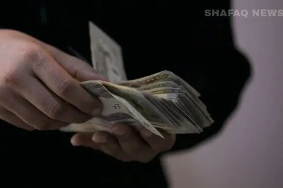 انخفاض أسعار الدولار في بغداد و اربيل شفق نيوز