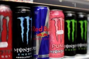 عواقب تناول مشروبات الطاقة