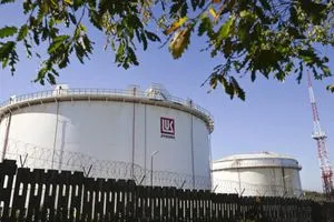 إكسون موبيل الأميركية تدرس شراء أصول لوك أويل الروسية بحقل نفطي عراقي شفق نيوز