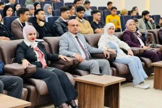 مسرحية دراماتيكية في التكنولوجية تحذر من مخاطر المخدرات