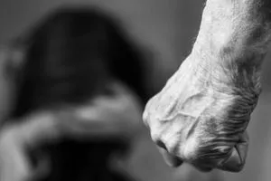 تقرير أممي امرأة من كل ثلاث نساء حول العالم تتعرض للعنف شفق نيوز