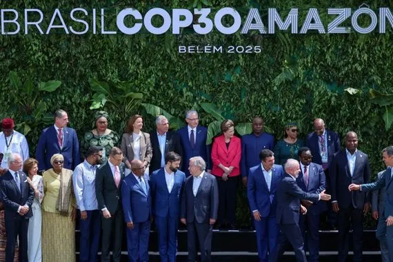 حريق يخلي مقر مؤتمر المناخ في البرازيل شفق نيوز