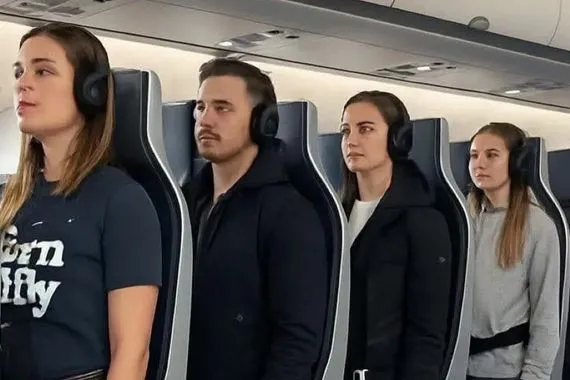 السفر واقفاً شركة طيران ترد على فكرة ساخرة وتشعل الجدل شفق نيوز