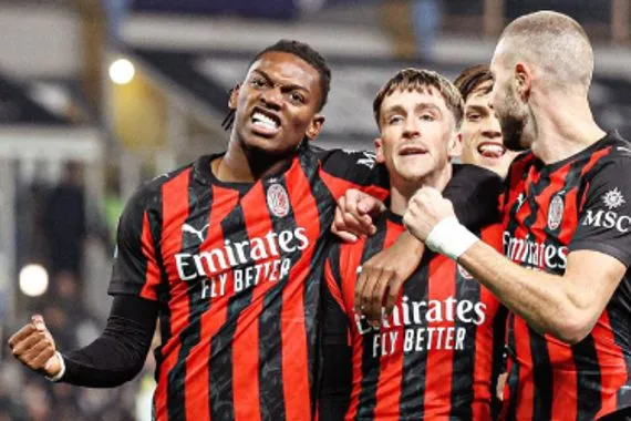 صور أجواء باردة في مران ميلان الختامي قبل الديربي