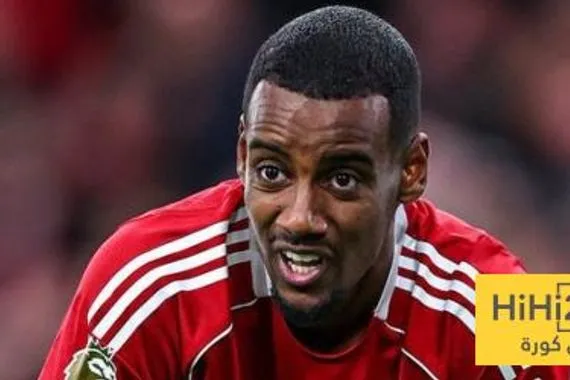 إيزاك أول من يفعلها مع ليفربول