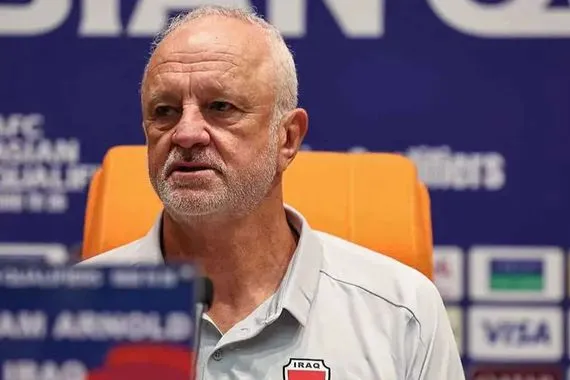 ارنولد يعلن قائمة المنتخب العراقي لبطولة العرب المقررة في قطر شفق نيوز