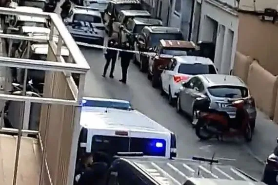 مدريد اطلق النار على مراهق يهاجم المارة مردداً الله أكبر شفق نيوز