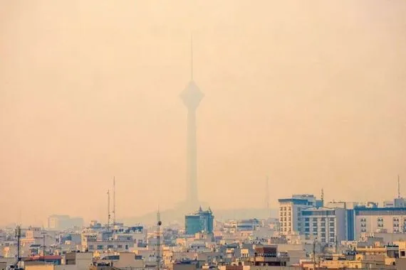 التلوث يخنق إيران جودة الهواء في مستوى التحذير الأحمر