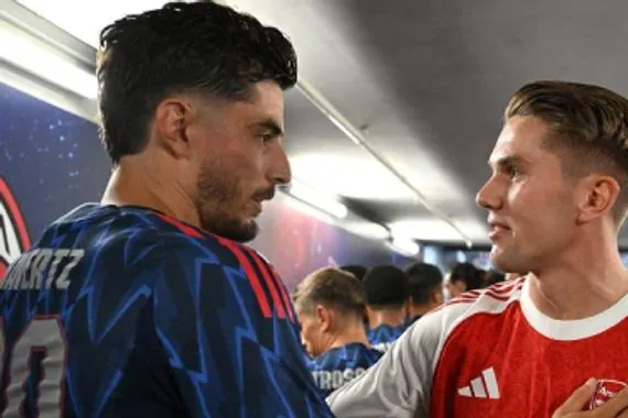 هل يشارك غيوكيريس وهافرتز ضد بايرن ميونخ