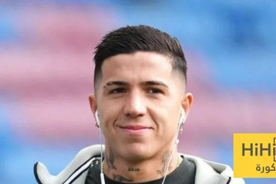 معدل أعمار تشكيلة تشيلسي أمام برشلونة