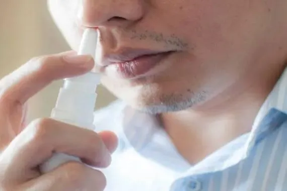 قطرات أنفية مبتكرة قد تمهّد لعلاج أخطر سرطانات الدماغ شفق نيوز