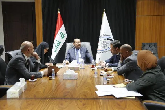 محافظ بغداد يؤكد ضرورة قيام القوات الأمنية باتخاذ إجراءات صارمة بحق المتسببين في التلوث