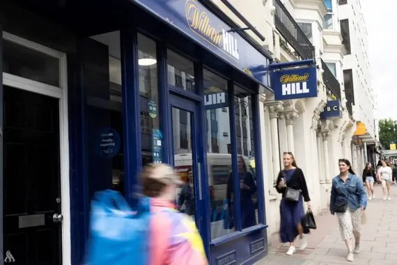 رئيس الهيئة المالية البريطانية يعرض الاستقالة بعد تسريب الموازنة قبل موعدها وكالة الانباء العراقية واع