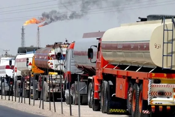 تيار كردي تهريب المشتقات النفطية إلى تركيا مستمر بشكل يومي وبحماية رسمية