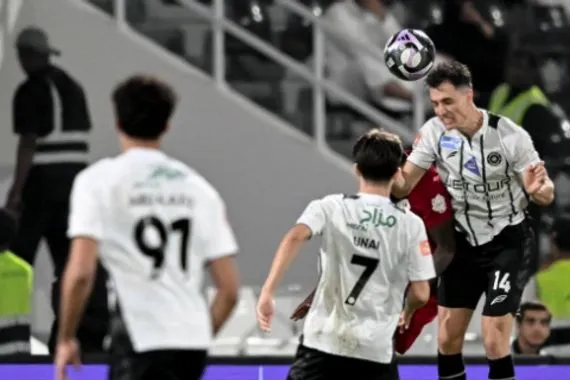 لاعب الشباب يشتت خطة المدرب أمام الاتحاد