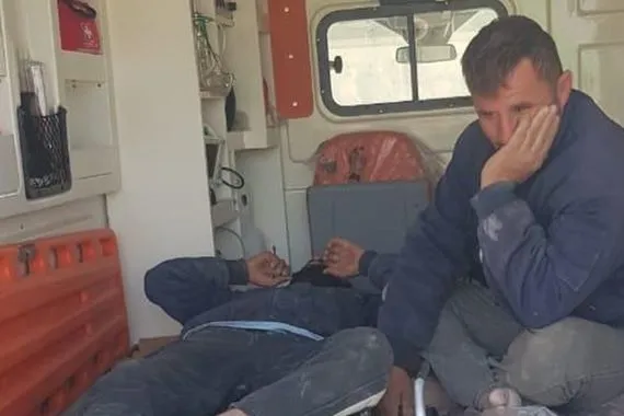 زورق ركز بمياه ضحلة وطيران الجيش اخرجهم تفاصيل انقاذ صيادين في البصرة