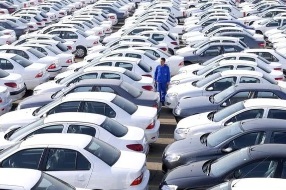 صناعة السيارات الإيرانية انخفاض الإنتاج والجودة