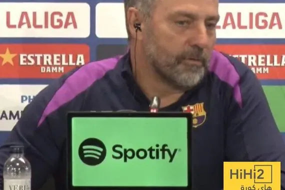 فليك يرد على إنتقادات دفاع فريقه