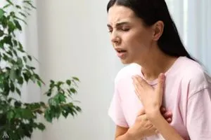 ضيق التنفس عند الانحناء تحذير مبكر قد يكشف مشكلة في القلب وكالة الانباء العراقية واع