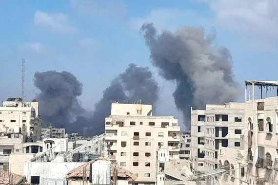 عدوان إسرائيلي يكسر هدنة غزة والفرنسيون يطالبون بوقف الإبادة