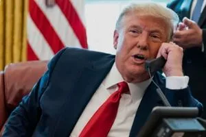 ترامب أجريت مكالمة هاتفية مع نيكولاس مادورو