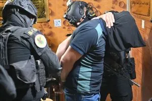 اشتباك في النجف مع تاجرَي مخدرات ينتهي باعتقالهما