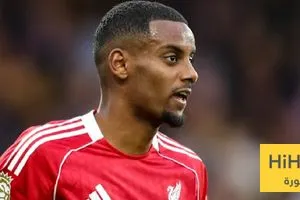 صورة احتفال ساخر بهدف إيزاك الأول مع ليفربول