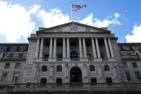 بنك انكلترا يحذر من مخاطر فقاعة الذكاء الاصطناعي