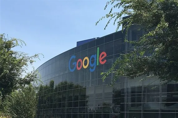 غوغل تكشف عن تحديث يتيح للشركات الاطلاع على رسائل الموظفين النصية