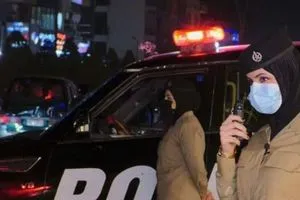 اعتقال امرأتين في بغداد هذا ما فعلتاه فيديو شفق نيوز