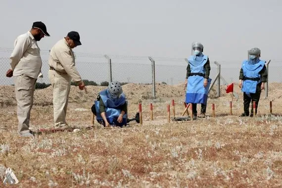 البيئة تقدم مقترحاً لتطهير كامل الأراضي العراقية من الألغام وكالة الانباء العراقية واع
