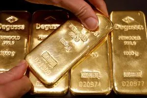 الذهب يرتفع بفضل توقعات خفض الفائدة في البنك المركزي الأميركي شفق نيوز