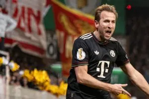 الشوط الأول بايرن ميونخ يتقدم على يونيون برلين بثلاثية