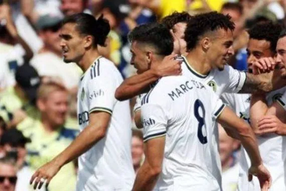 سجل تهديفي سيئ لـ ليدز قبل استضافة تشيلسي