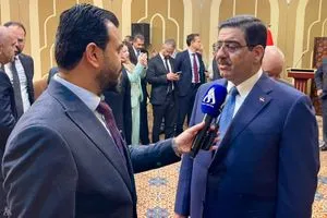 وزير التجارة ندوة توعوية بمفاهيم أمنية وصحية لحماية العائلة العراقية من المخدرات وكالة الانباء العراقية واع