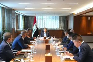 اجتماع حكومي رفيع في البصرة حول مشروع تحلية مياه البحر
