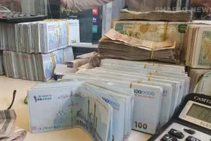 انهيار العملة الإيرانية أزمة تهز الأسواق وتربك تجار كوردستان شفق نيوز