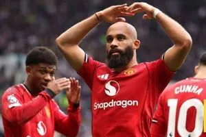 أفضل 10 لاعبين من مانشستر يونايتد هذا الموسم