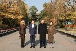 شي وماكرون يجريان مباحثات في تشنغدو بالصين جريدة الصباح