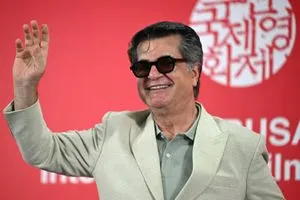 المخرج جعفر بناهي يعتزم العودة إلى إيران