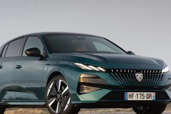 بيجو 308 الجديدة تصميم يخطف الأنظار ولكن