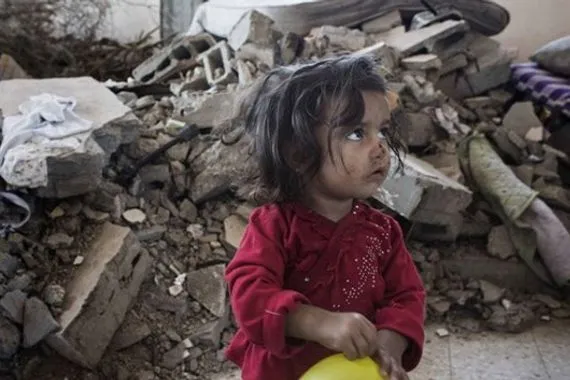 اليونيسف تحذر من كارثة إنسانية و تطالب بإجلاء 4 آلاف طفل من غزة