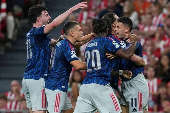 سلسلة أرسنال من 18 مباراة دون خسائر