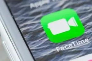بعد حظر فيسبوك وإنستغرام روسيا تفرض قيوداً جديدة على خدمة آبل FaceTime
