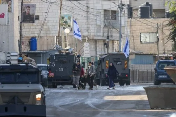 الضفة الغربية استشهاد شابين واعتقال 4 في الخليل